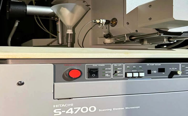 HITACHI S-4700ɨ΢